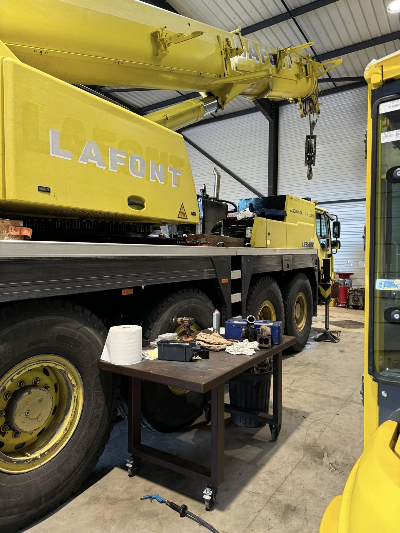 Remplacement de l’échangeur d’air et du turbo sur une grue Liebherr de 70 tonnes à St. Paul Lez Durance